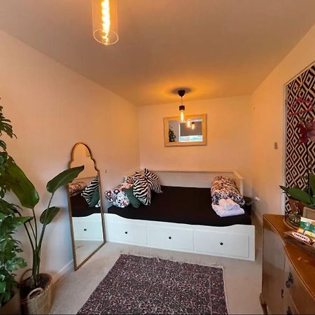 Private Room With Separate Shower And Free Parking Edinburgh Dış mekan fotoğraf